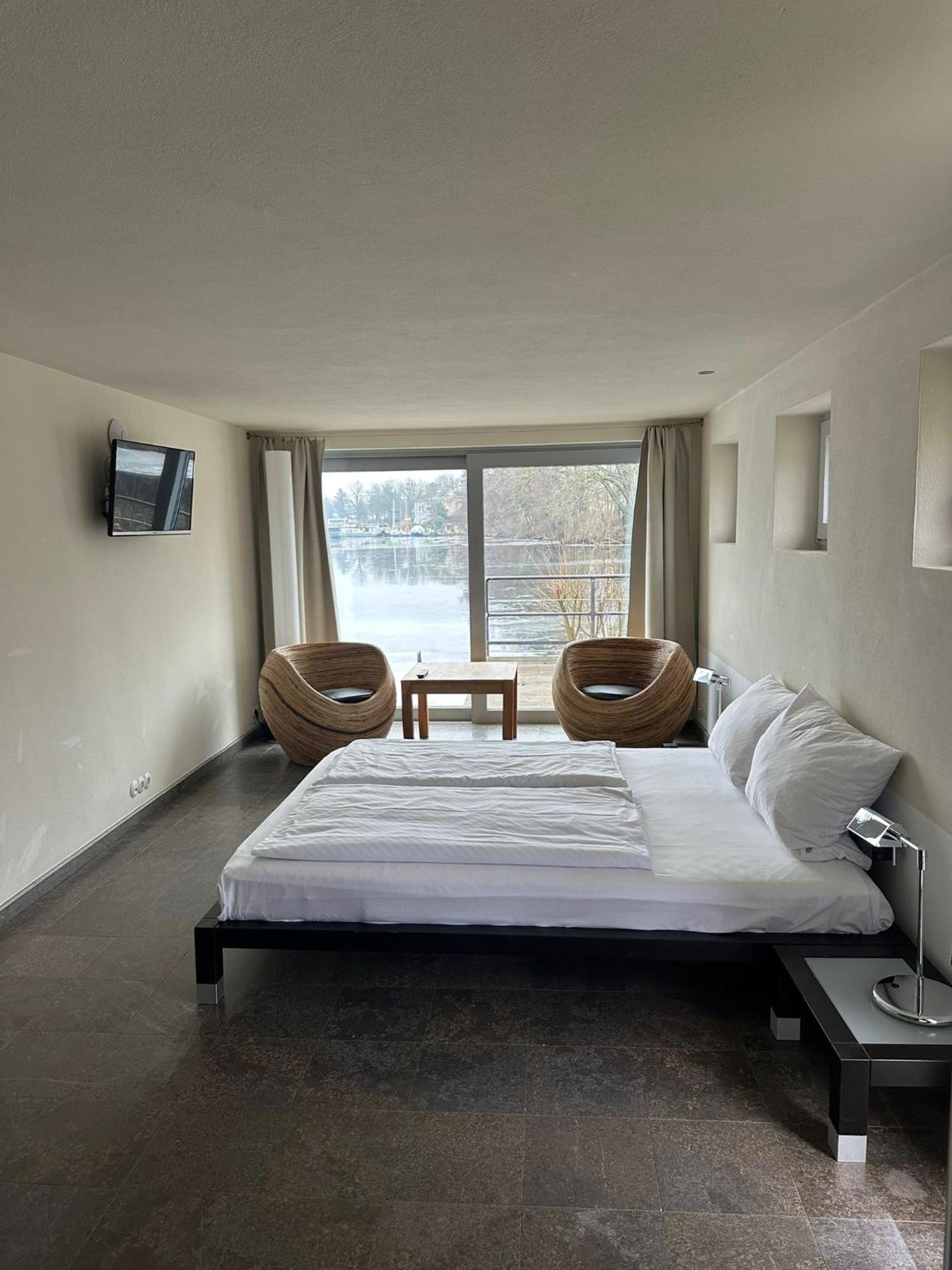 Doppelzimmer mit Seeblick